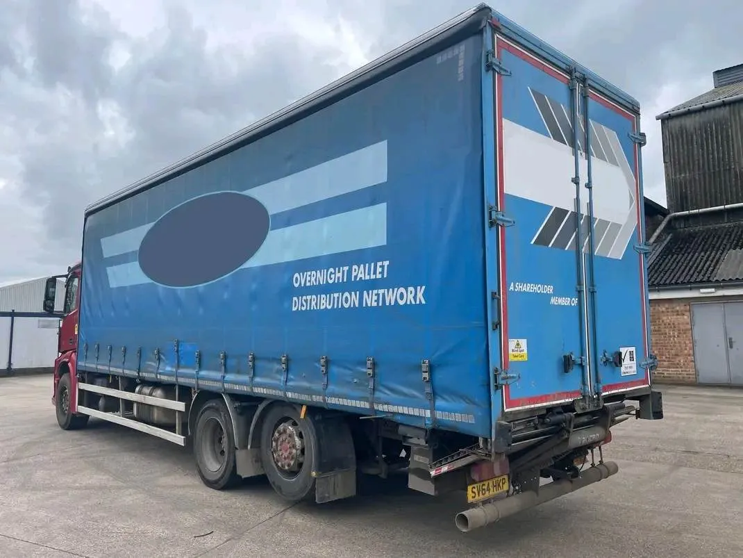 2014 Mercedes-Benz Actros 2533 Curtainsider