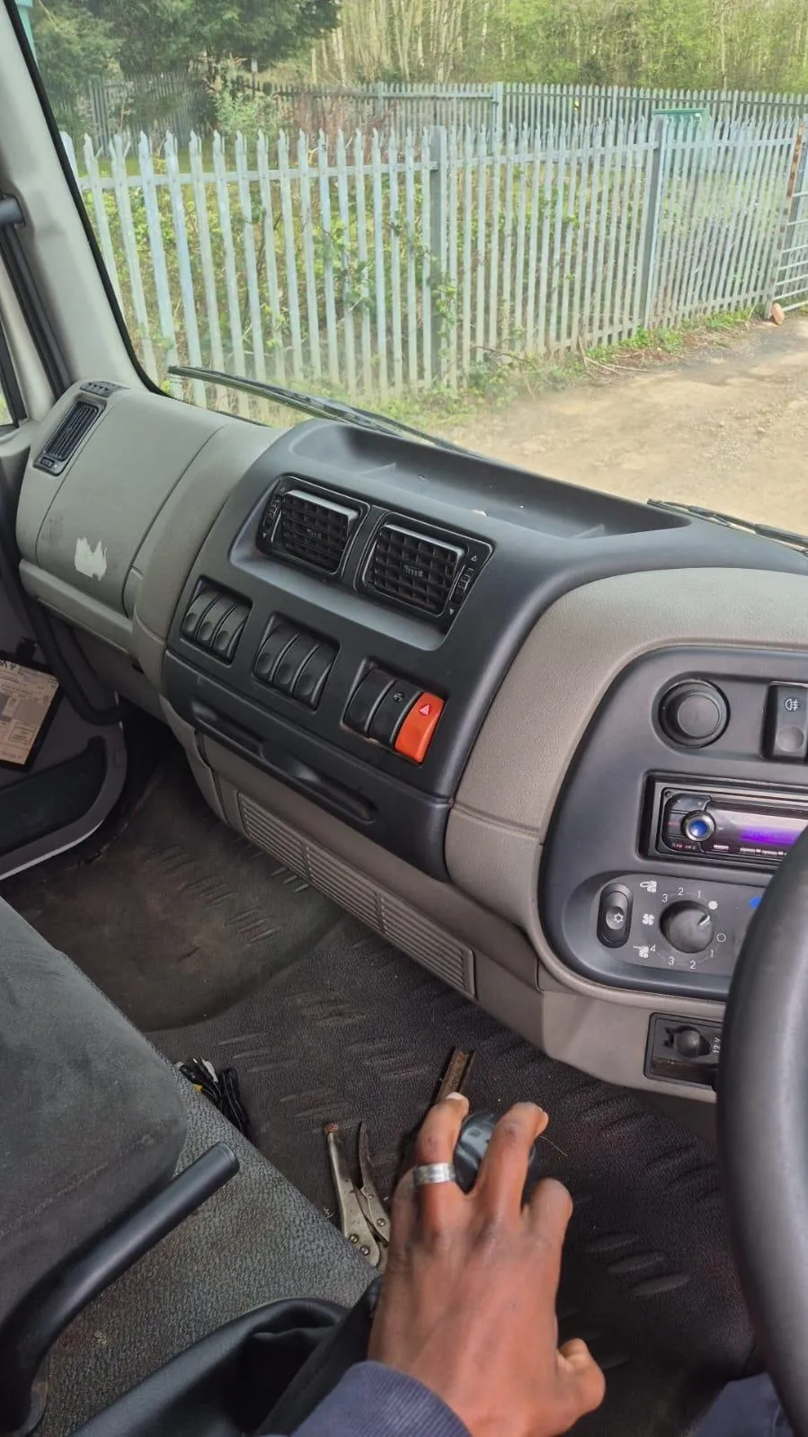DAF LF 5ton Curtain Side