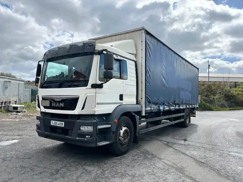 2017 MAN TGM 18 250 10ton Curtain Side