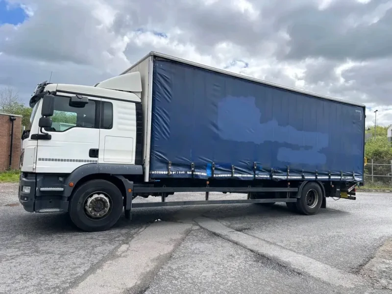2017 MAN TGM 18 250 10ton Curtain Side