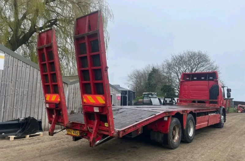 2007 VOLVO FLE 18 TON BEAVERTAIL