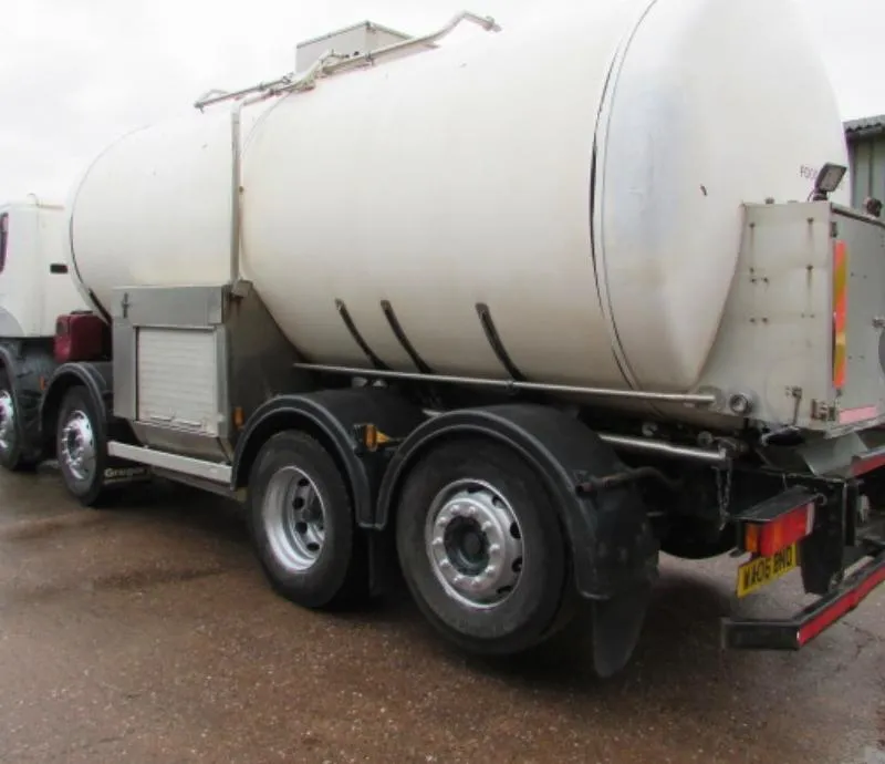 SCANIA P340 8x2 Water/ Milk Tanker