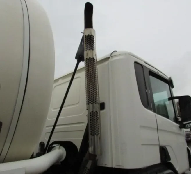 SCANIA P340 8x2 Water/ Milk Tanker