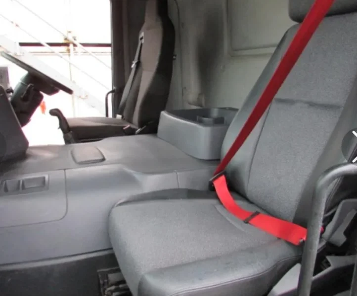 SCANIA P340 8x2 Water/ Milk Tanker