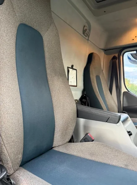 2016 Volvo FL 250 10 ton Curtainside