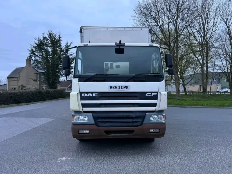 2003 DAF CF65/220 10 tonne Curtainsider