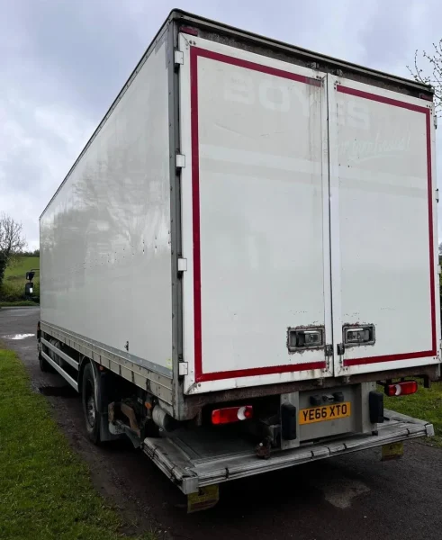 2017 DAF LF 280 18ton Boxed