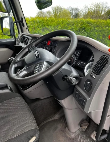 2017 DAF LF 280 18ton Boxed