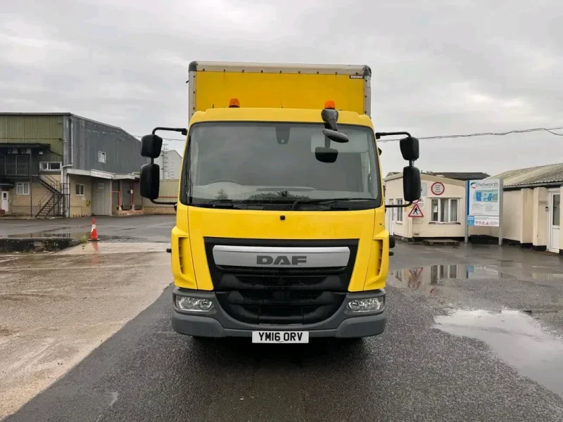 2016 DAF LF 45/180 8 ton CURTAINSIDE