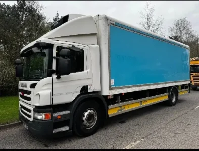 2015 SCANIA P250 10 ton Refrigerated
