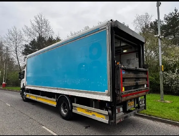 2015 SCANIA P250 10 ton Refrigerated