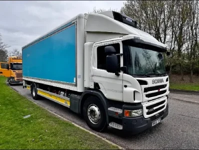 2015 SCANIA P250 10 ton Refrigerated