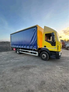 2017 IVECO EUROCARGO 150-210 8ton Curtainside
