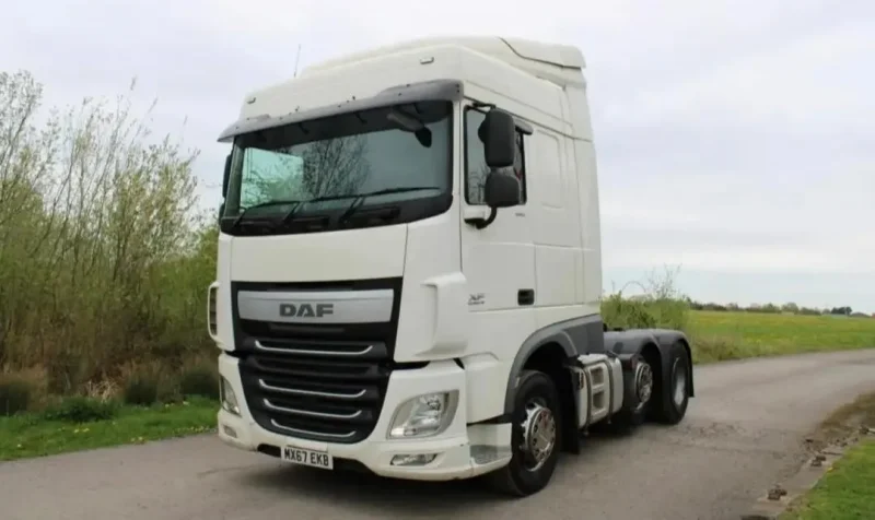 2017 DAF XF.106 460 6x2 Space Cab