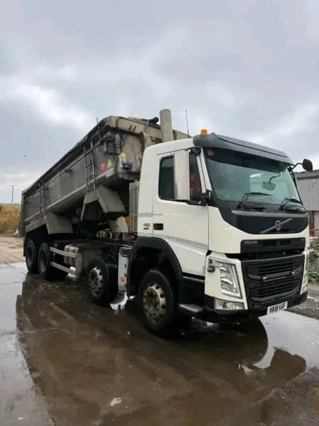 2018 Volvo FM410 8x4 TIPPER