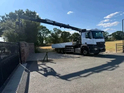 2015 Mercedes Benz Arocs 2533 330hp Brick Grab