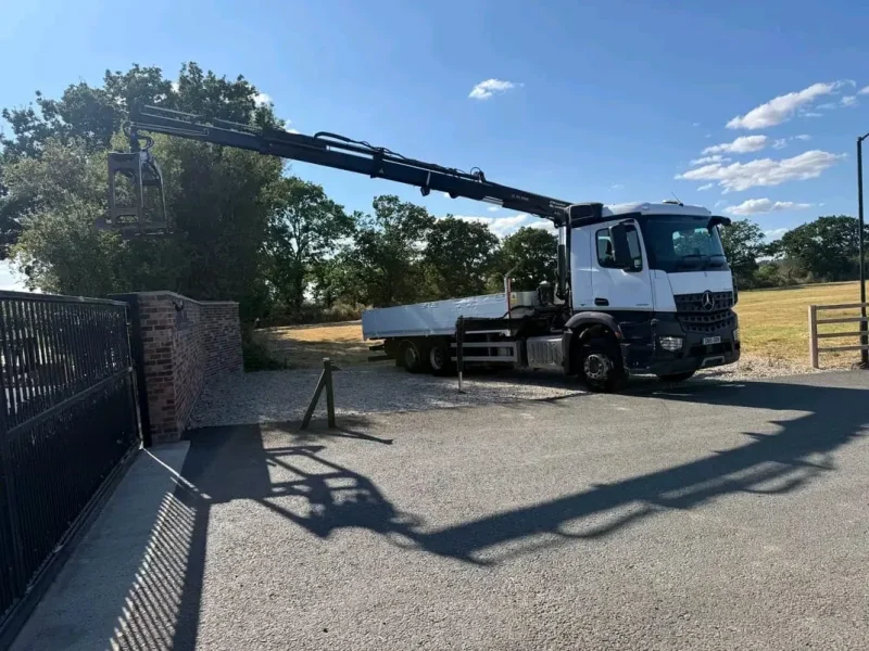 2015 Mercedes Benz Arocs 2533 330hp Brick Grab
